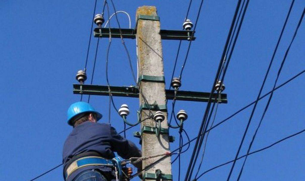 You are currently viewing Primăria Ulmi anunță o întrerupere de curent comunicată de Electrica cu puțin timp înainte