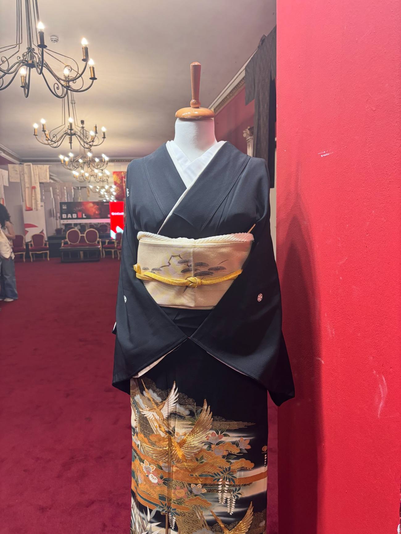 You are currently viewing Tradiție japoneză și povești țesute în timp, în ultima zi a unei expoziții speciale la BABEL FAST