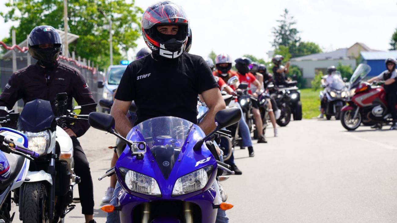 You are currently viewing Motoare, adrenalină și pasiune la unul dintre cele mai spectaculoase momente ale Zilelor Județului