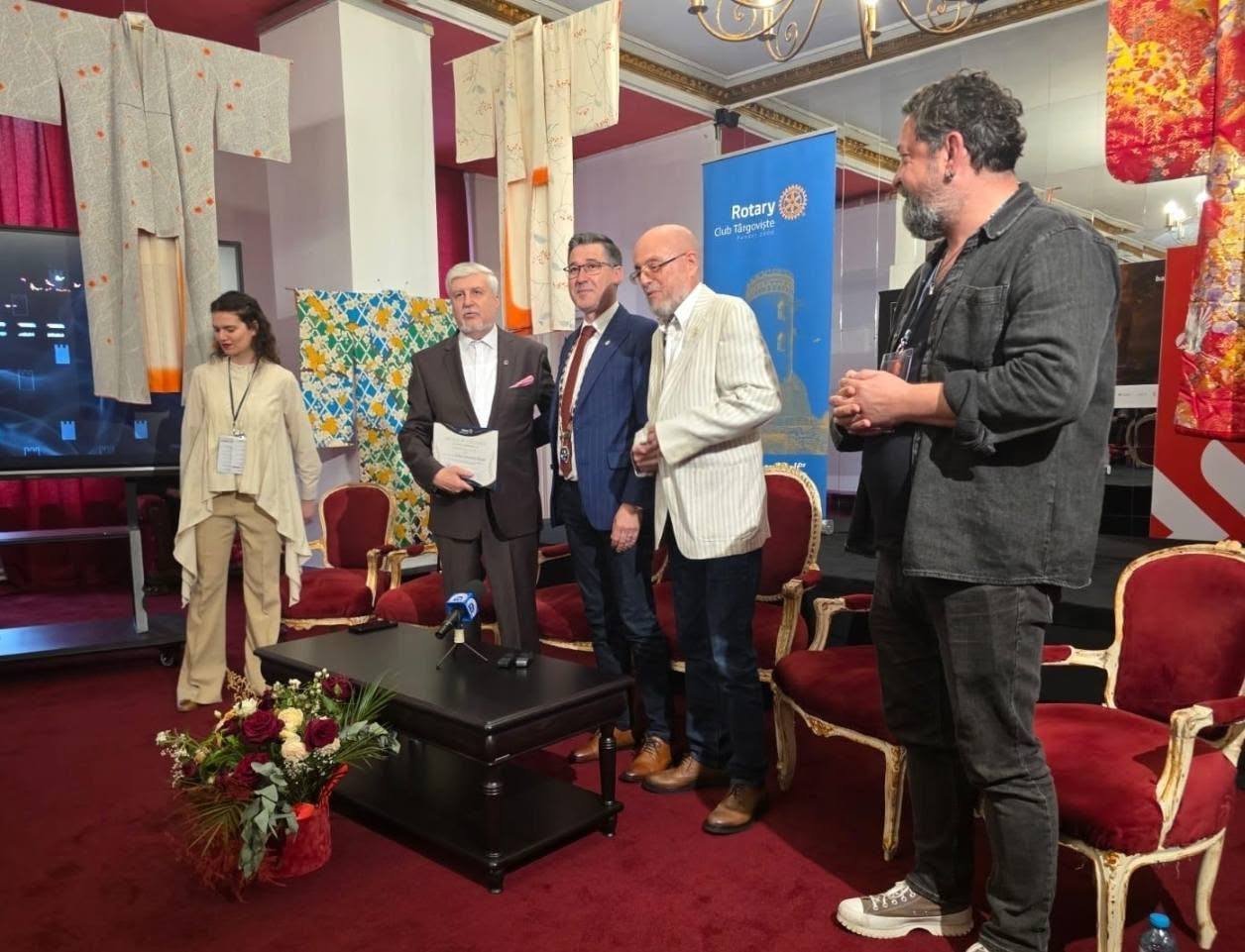 You are currently viewing Managerul Teatrului „Tony Bulandra” a primit titlul de Membru de Onoare al Rotary Club Târgoviște