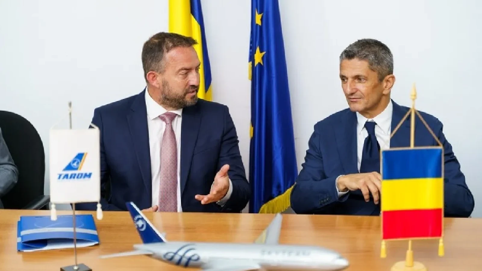 You are currently viewing O aeronavă TAROM va purta numele lui Mircea Lucescu