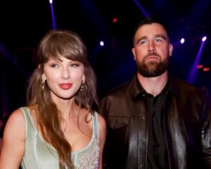Read more about the article Taylor Swift și Travis Kelce s-au căsătorit