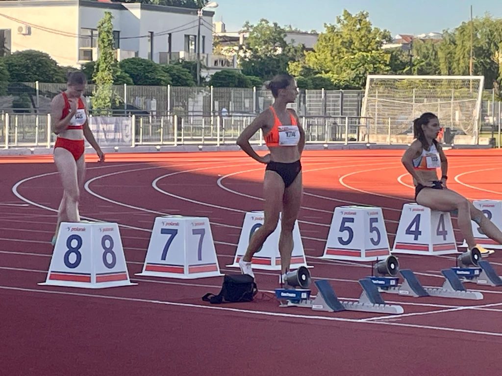 You are currently viewing Atleta dâmbovițeană Denisa Predică, aproape de podium la Cupa României, în proba de 100 metri