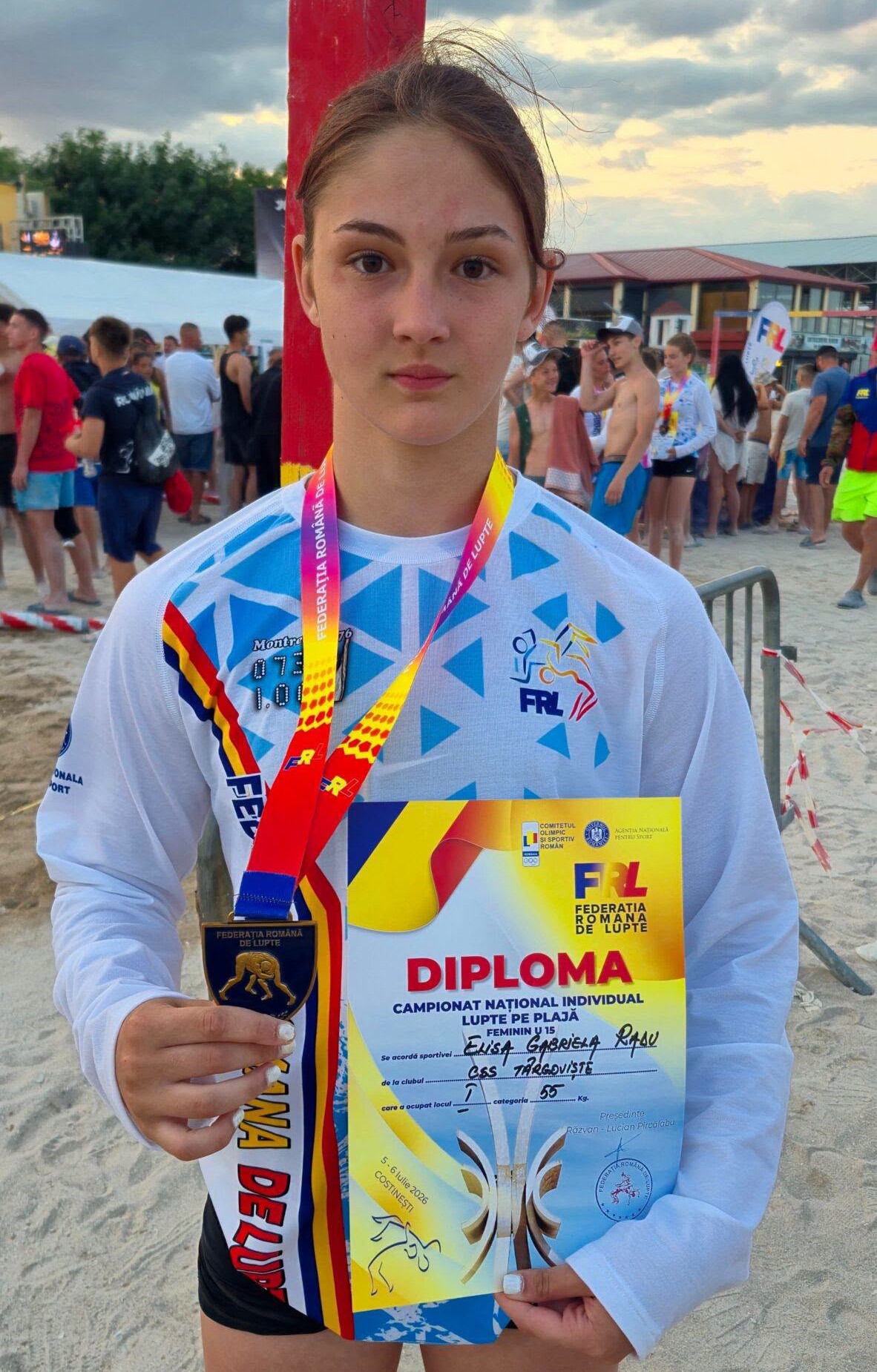You are currently viewing Luptătorii de la CSȘ Târgoviște, forță pe nisip! Cinci medalii obținute la Campionatul Național pe plajă, iar Elisa Radu din nou campioană a României