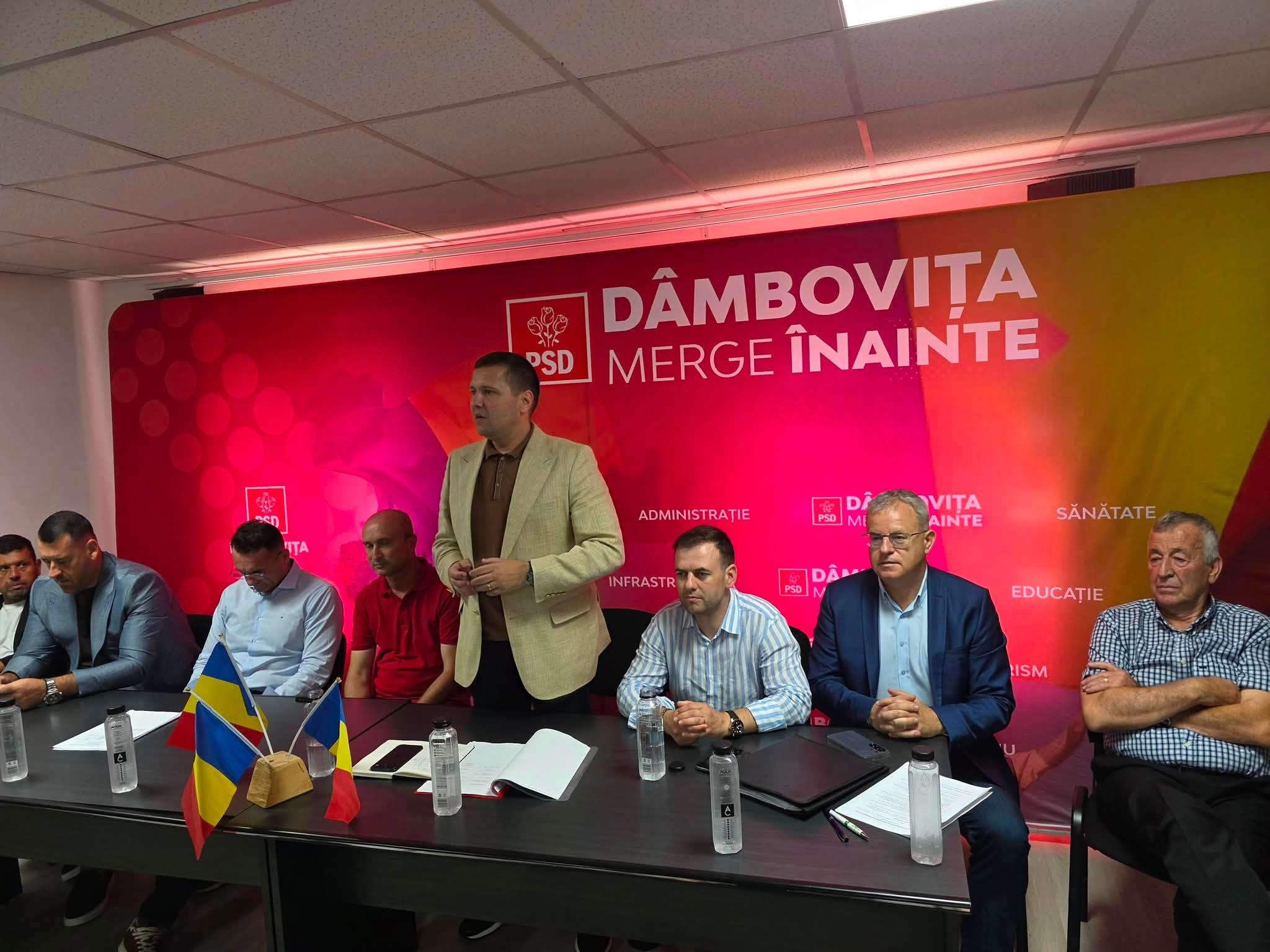 You are currently viewing PSD Dâmbovița continuă alegerile în organizațiile locale. Noi conduceri la Vișinești, Vârfuri și Valea Lungă