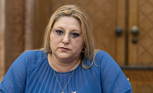 You are currently viewing Diana Șoșoacă, trimisă în judecată pentru sechestrarea unei jurnaliste italiene, în 2021