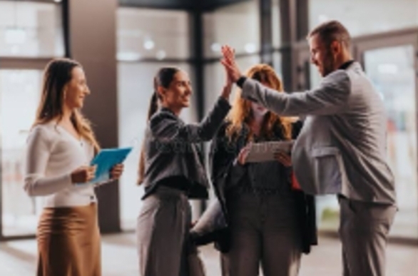 You are currently viewing Ești în căutarea unui job sau vrei o schimbare în carieră? AJOFM Dâmbovița a dat startul angajărilor!