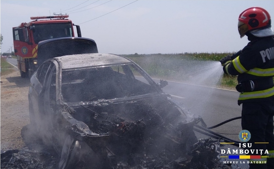 You are currently viewing Un autoturism a fost mistuit de flăcări, în localitatea Dobra!