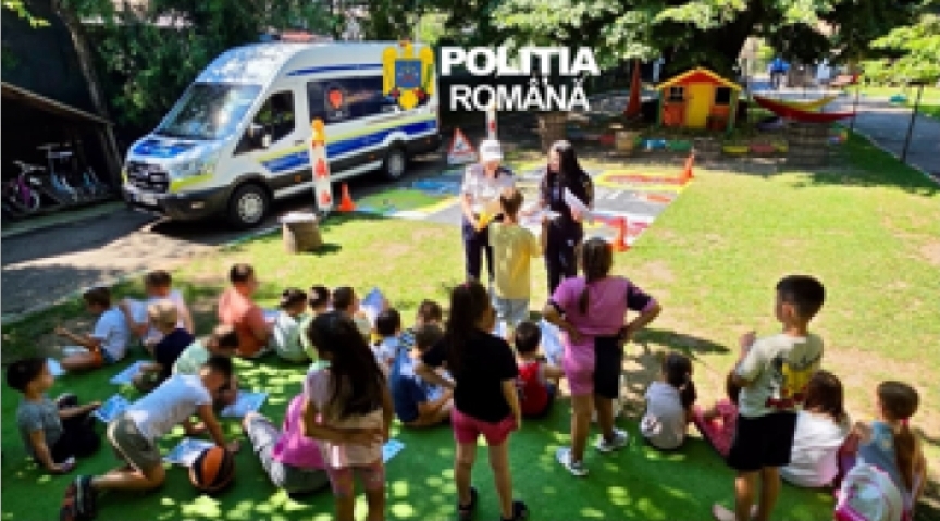 You are currently viewing ACȚIUNE PREVENTIVĂ DESFĂȘURATĂ DE POLIȚIȘTI PENTRU COPIII DIN TÂRGOVIȘTE AFLAȚI ÎN VACANȚĂ