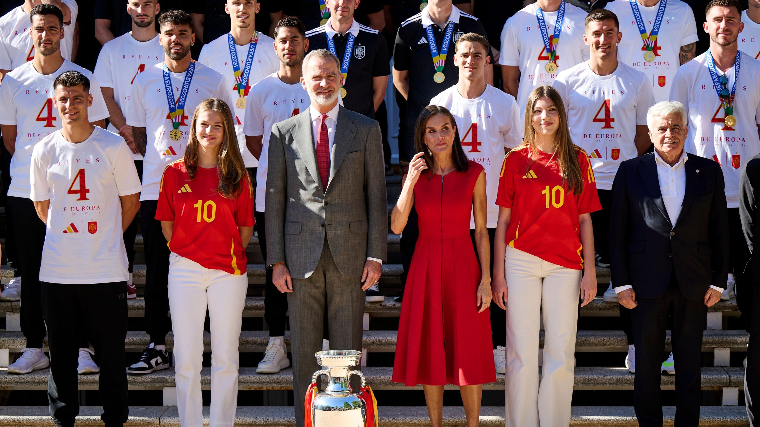 You are currently viewing Familia Regală Spaniolă a primit echipa câștigătoare a Cupei Mondiale la Palatul Zarzuela