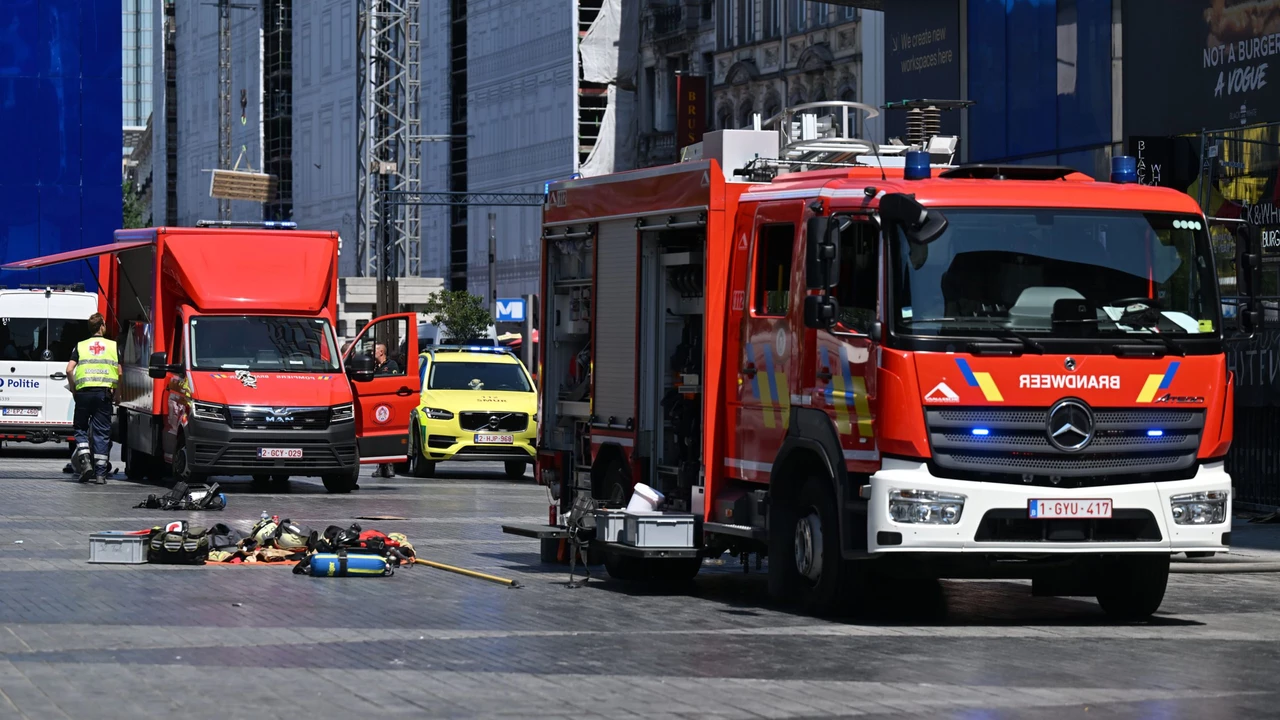 You are currently viewing Un român a murit și altul este rănit în incendiului de pe șantierul clădirii OXY din Bruxelles