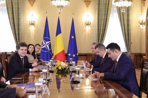 Read more about the article Nicușor Dan se întâlnește, luni, la Cotroceni, cu liderii partidelor din fosta coaliție de guvernare