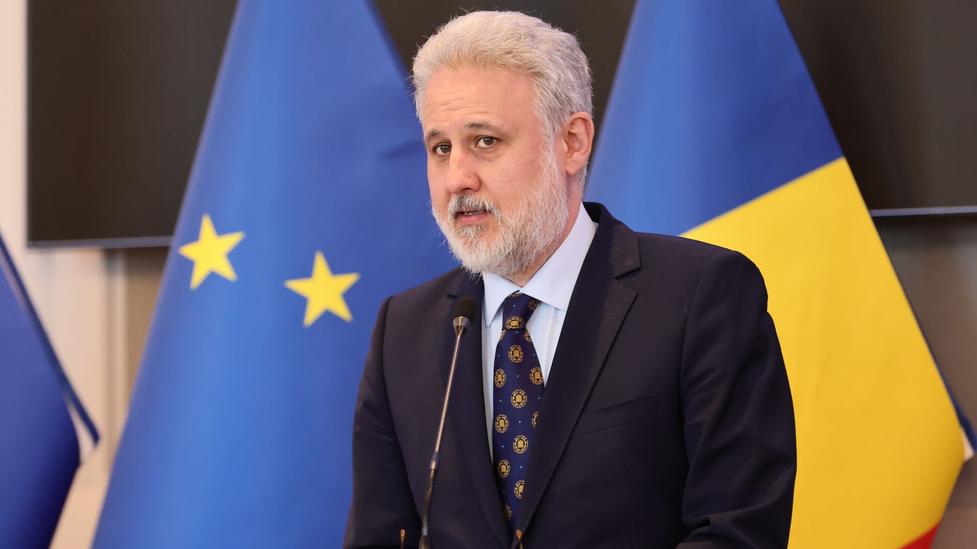 You are currently viewing Marius Lazurca și şeful Statului Major al Apărării, Gheorghiţă Vlad, trimiși de președintele Nicușor Dan în SUA