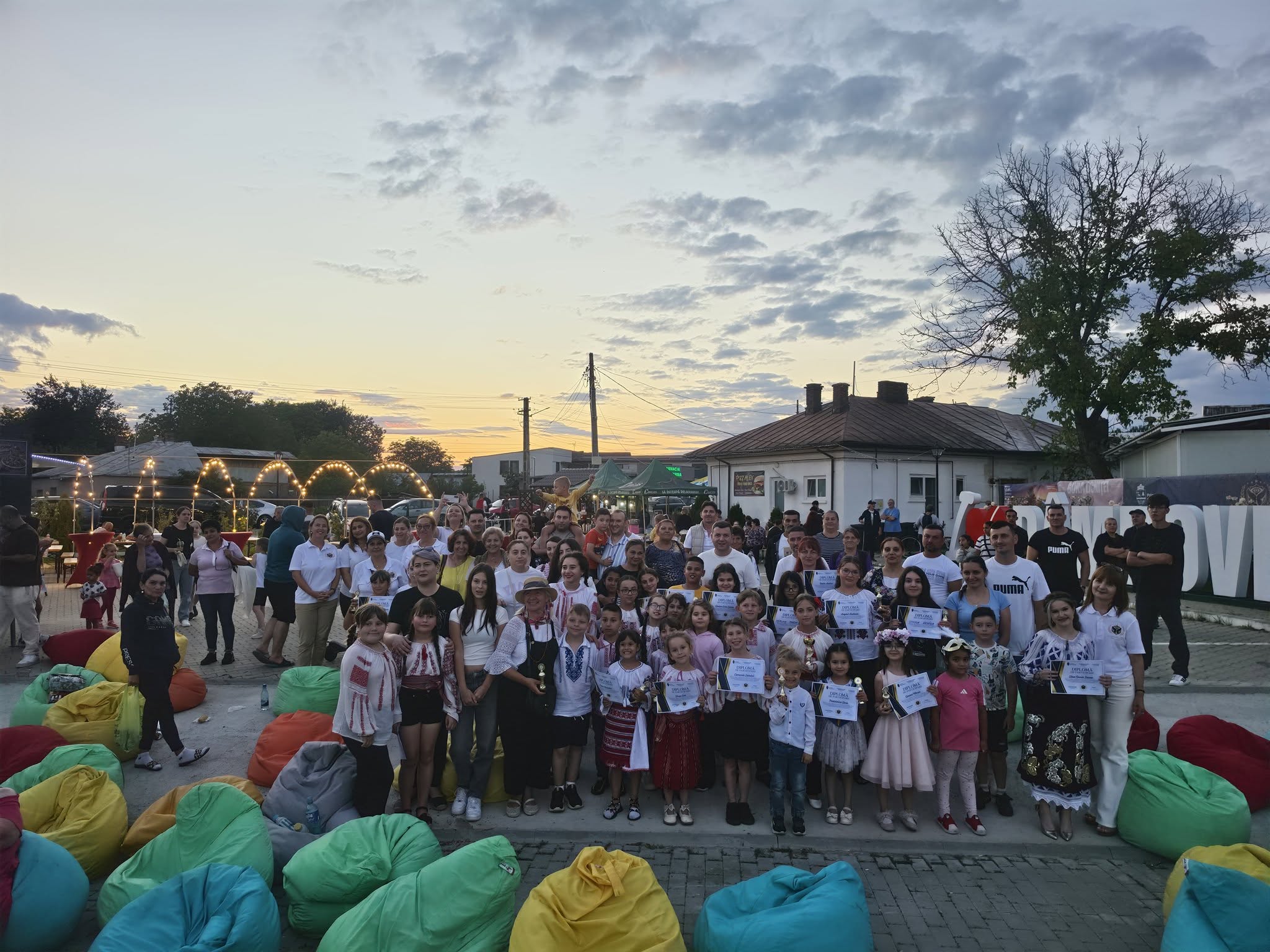You are currently viewing Talent, teatru, magie și film în aer liber la Festivalul „Vara Campionilor” din Gura Ocniței