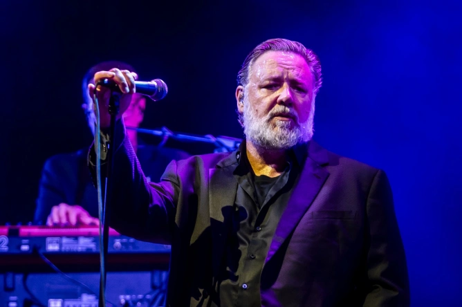 You are currently viewing Russell Crowe va concerta pentru prima oară în România, în 2027