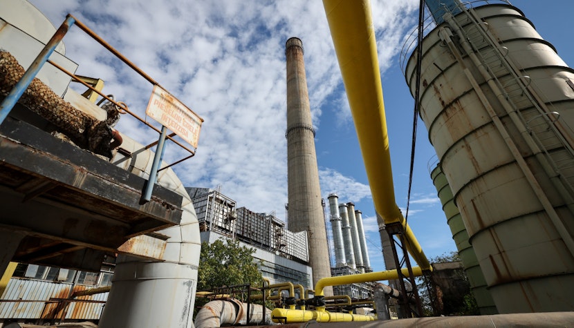 You are currently viewing ELCEN a oprit producția de energie electrică de la CET Grozăvești din cauza caniculei