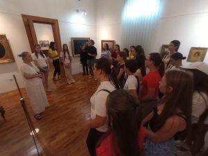 Read more about the article ELEVII DIN RAIONUL IALOVENI, ÎN VIZITĂ LA MUZEELE DIN TÂRGOVIȘTE