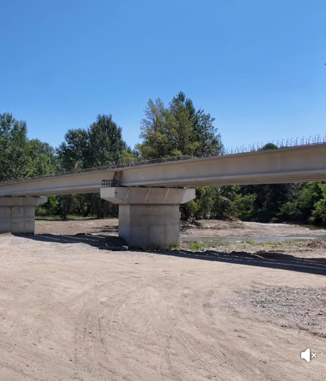 You are currently viewing Podul peste Cricovul Dulce, de la Cornești, prinde contur. Investiție de 4,4 milioane de lei prin „Anghel Saligny”