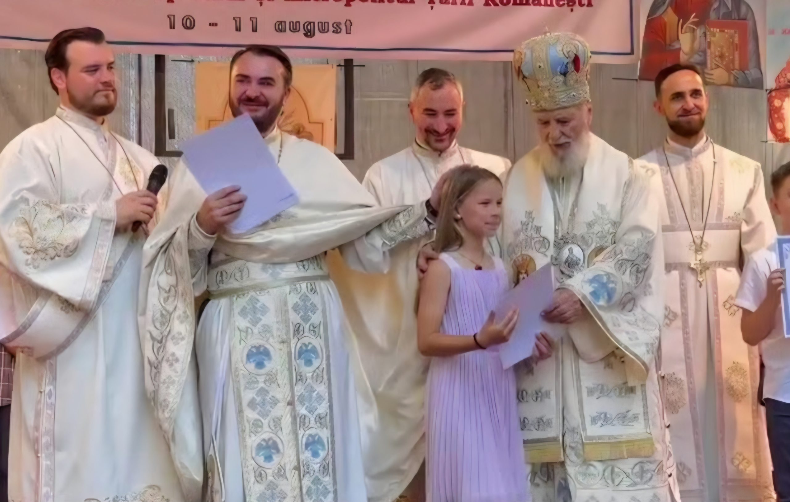 You are currently viewing Sportiva Matilda Victoria Zmărăndescu, premiată de către IPS Părinte Mitropolit Nifon, pentru multiplele realizări sportive de excelență!