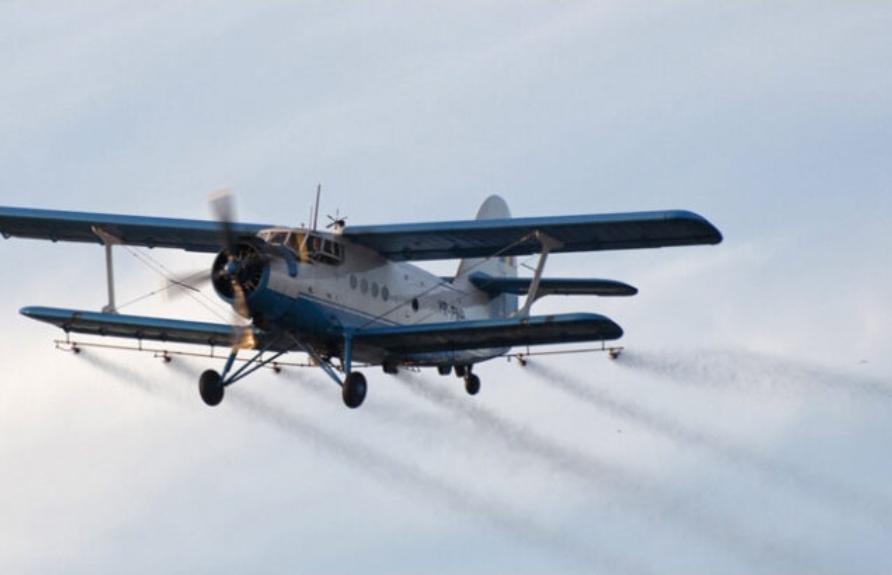 You are currently viewing ÎN MUNICIPIUL TÂRGOVIȘTE VA AVEA LOC A DOUA ACȚIUNE DE COMBATERE A INSECTELOR PRIN PULVERIZARE AERIANĂ