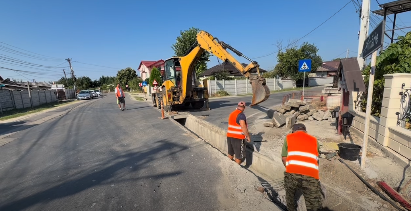 You are currently viewing Lucrări în Viforâta, la intersecția străzilor Mihai Viteazul, Vasile Lupu și Solarino. Șoferii, îndemnați să circule cu prudență
