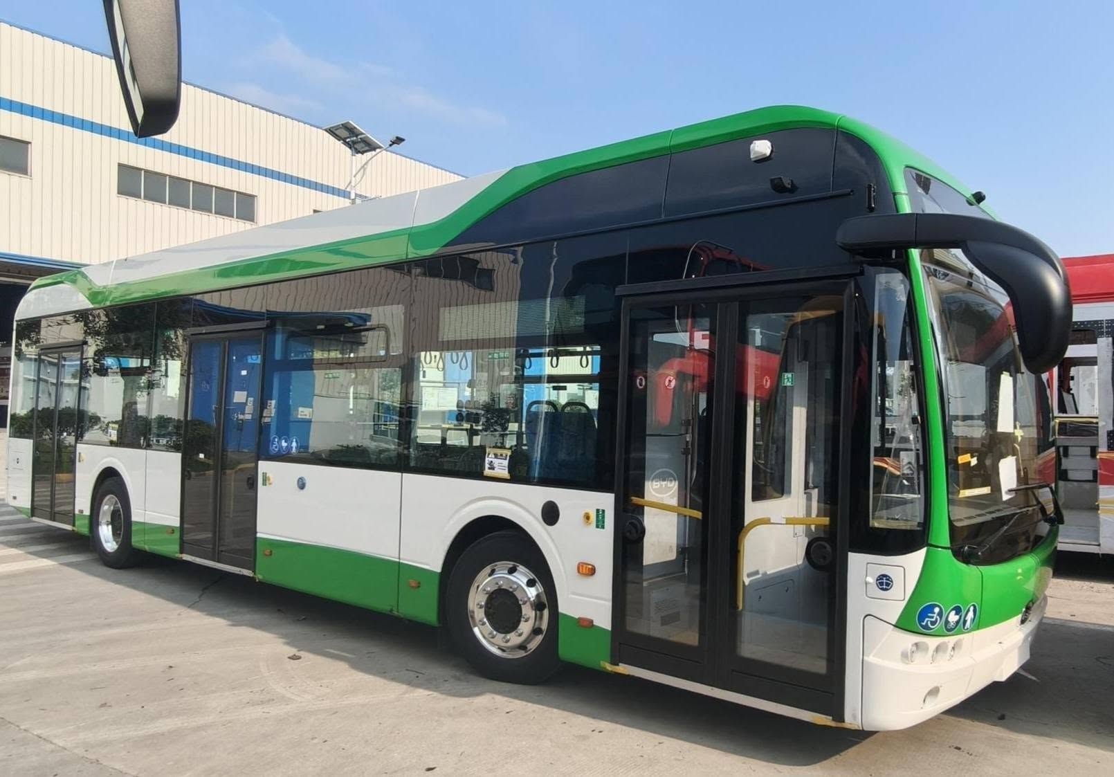 You are currently viewing Autobuzele electrice schimbă și factura transportului public din Târgoviște: costuri de utilizare cu până la 75% mai mici