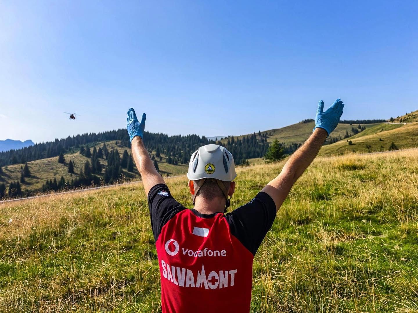 You are currently viewing Weekend plin pentru salvamontiștii dâmbovițeni. Două intervenții în Bucegi, în paralel cu Evaluarea Națională Salvamont