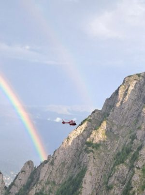 Read more about the article Salvamontiști germani, recuperați cu elicopterul din Bucegi: Nu credeam că astfel de intervenții sunt posibile în România