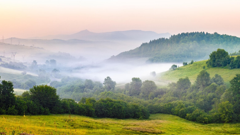 You are currently viewing După zilele caniculare, vremea se răcește treptat în Dâmbovița. Nopțile vor aduce primele semne ale toamnei, spre finalul lunii august