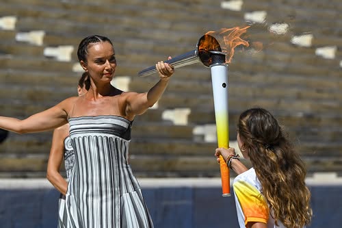 You are currently viewing Moment istoric pentru Africa! Flacăra Jocurilor Olimpice de Tineret Dakar 2026 a fost aprinsă astăzi la Atena