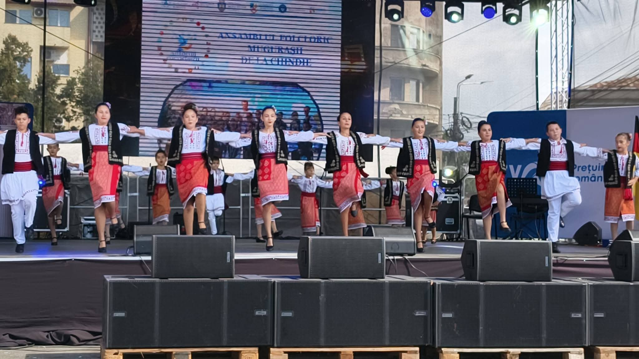You are currently viewing „Mugurașii de la Chindie” au reprezentat Târgoviștea la Festivalul „Alfabetul Conviețuirii” de la Ploiești