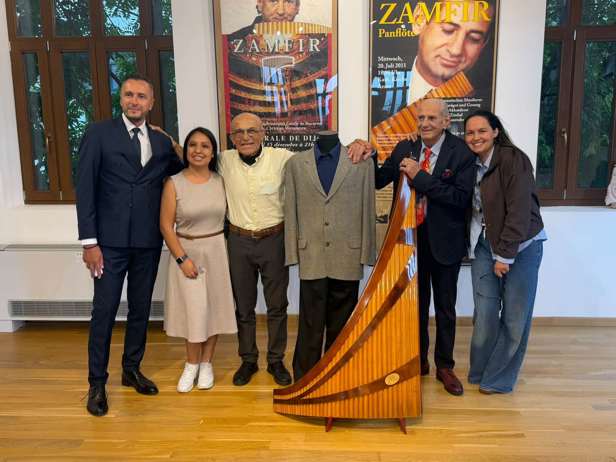 You are currently viewing Delegație din Peru, la Găești, pe urmele lui Gheorghe Zamfir
