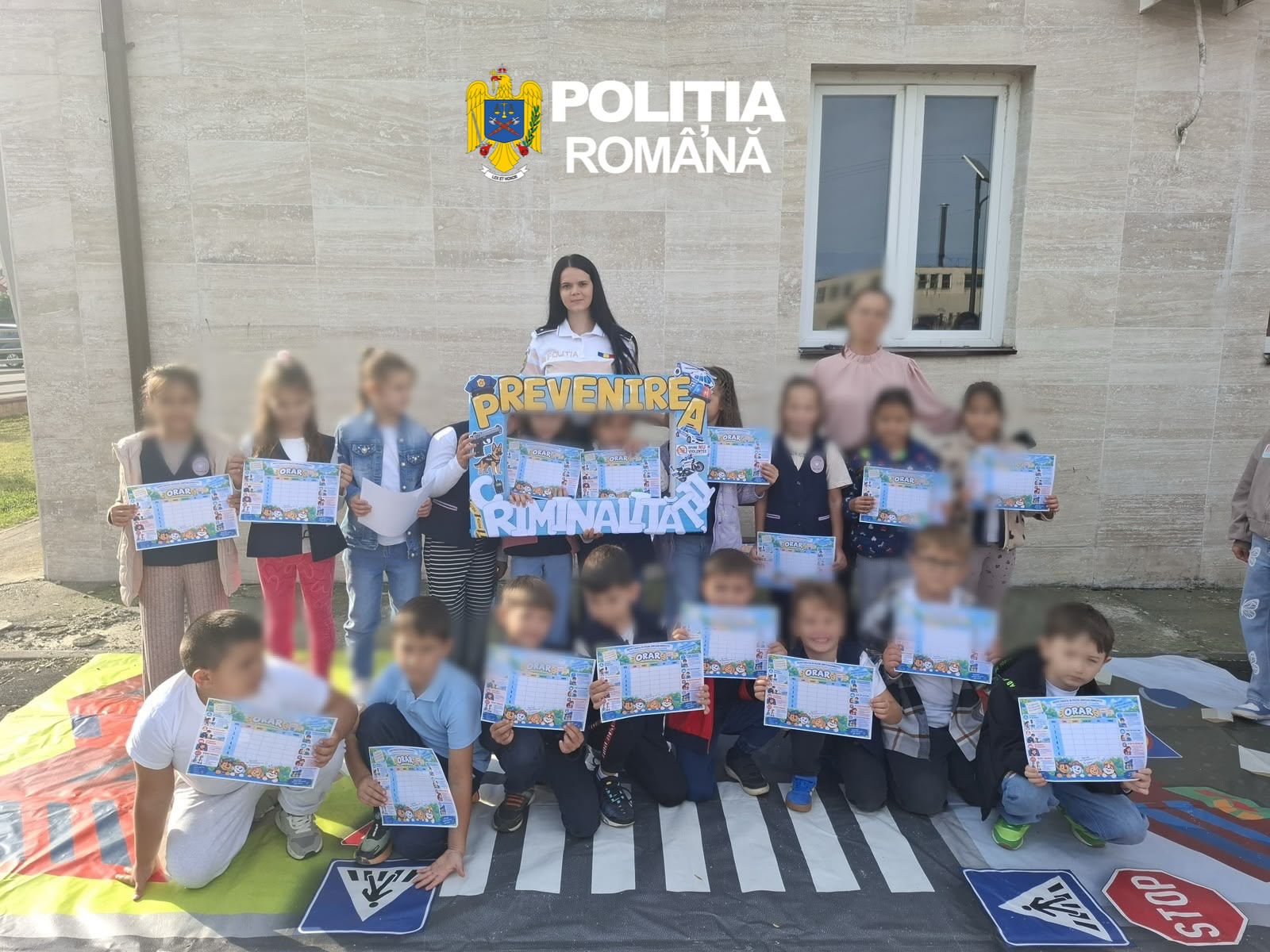 You are currently viewing PRIMA ZI A SĂPTĂMÂNII PREVENIRII CRIMINALITĂȚII A FOST DEDICATĂ SIGURANȚEI COPIILOR DIN LAZURI ȘI COMIȘANI
