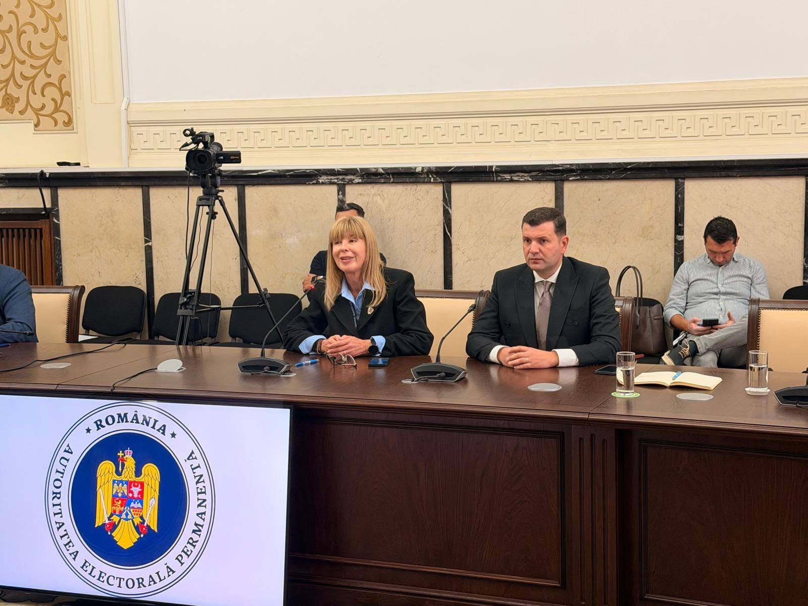 You are currently viewing Primari dâmbovițeni, la consultările AEP pentru modificarea legislației electorale
