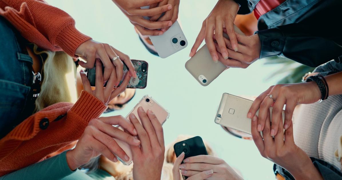 You are currently viewing CNA pune lupa pe influenceri: cine trebuie să se înregistreze și ce obligații noi apar din septembrie