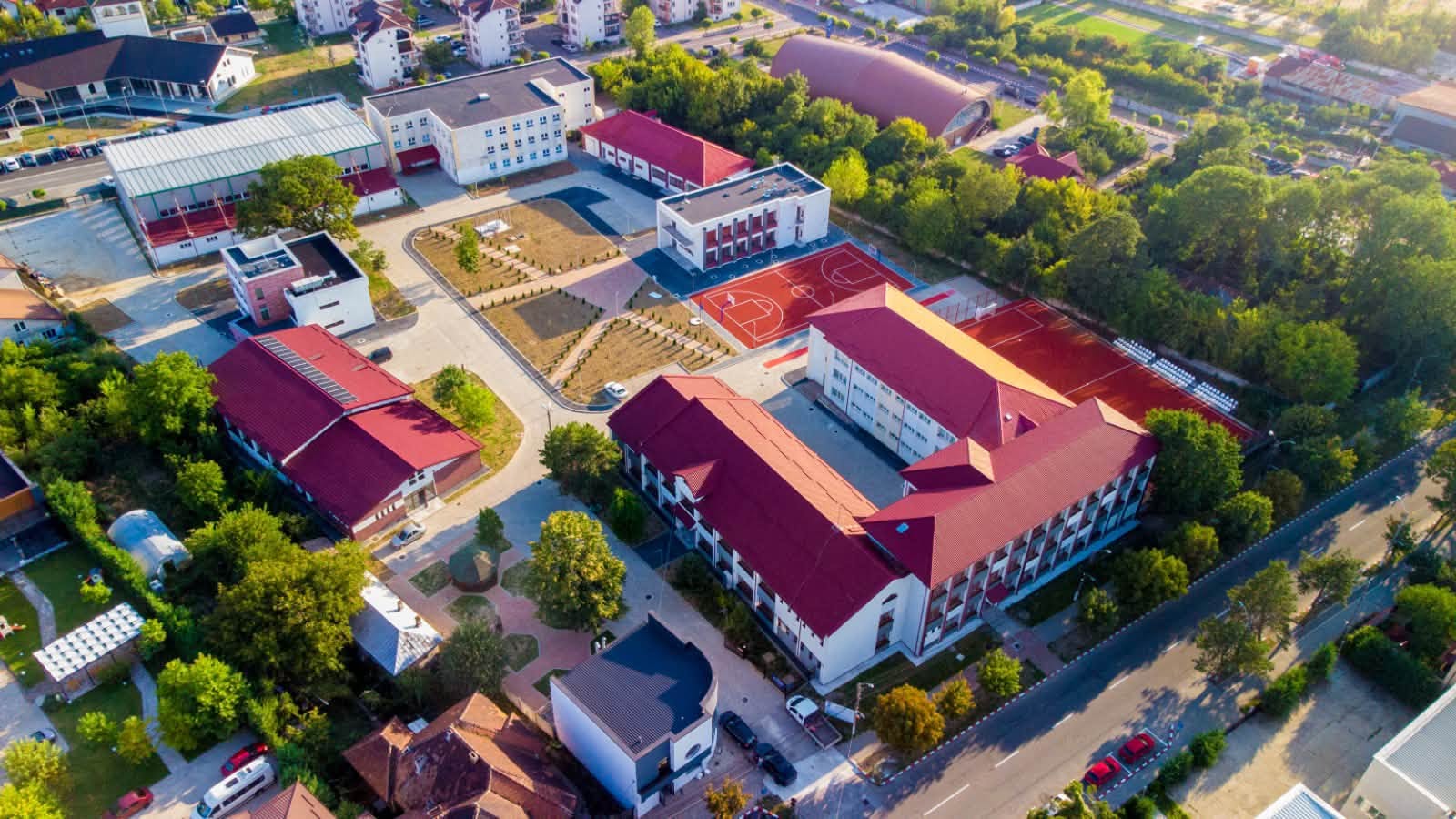 You are currently viewing Liceul Tehnologic „Goga Ionescu” din Titu, redeschis după o investiție de aproape 18 milioane de lei. Elevii revin luni în școala modernizată