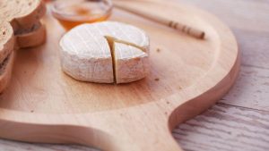 Read more about the article METRO retrage un lot de brânză Brie, după detectarea bacteriei Listeria