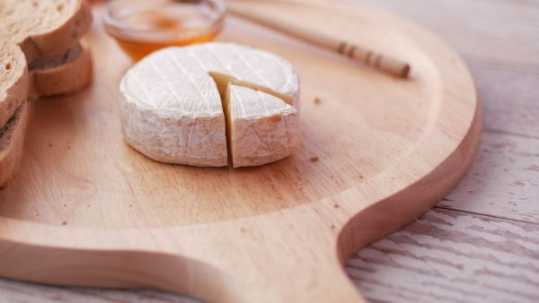 You are currently viewing METRO retrage un lot de brânză Brie, după detectarea bacteriei Listeria