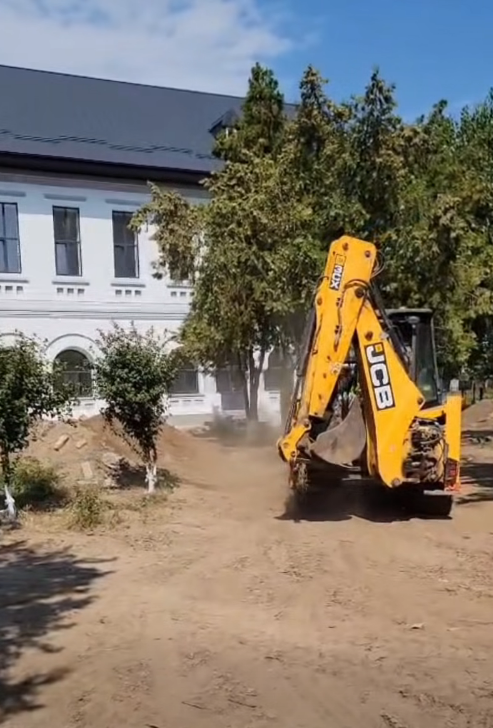 You are currently viewing Ultimele pregătiri în școlile din Găești, înainte de primul clopoțel. Alexandru Iorga: Suntem în grafic și vom fi pregătiți!