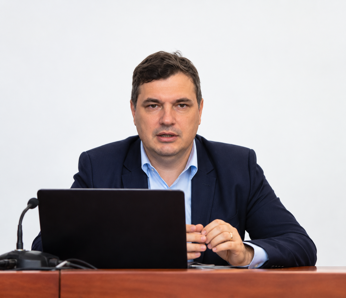 You are currently viewing „Uneori, în ciuda vremurilor”, Valentin Stancu își încheie mandatul la conducerea ISJ Dâmbovița cu un bilanț consistent