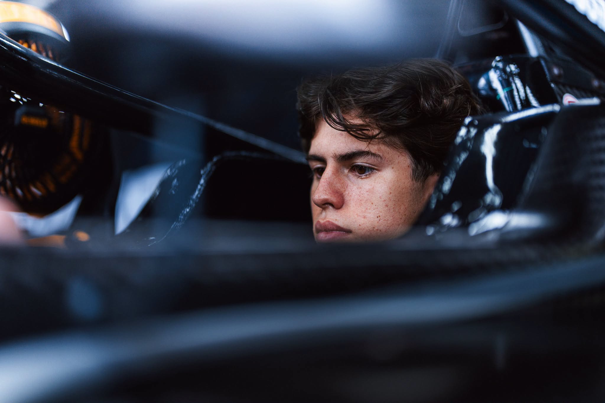You are currently viewing România urcă pe podium la Sepang! David Cosma Cristofor, performanță spectaculoasă la doar 17 ani