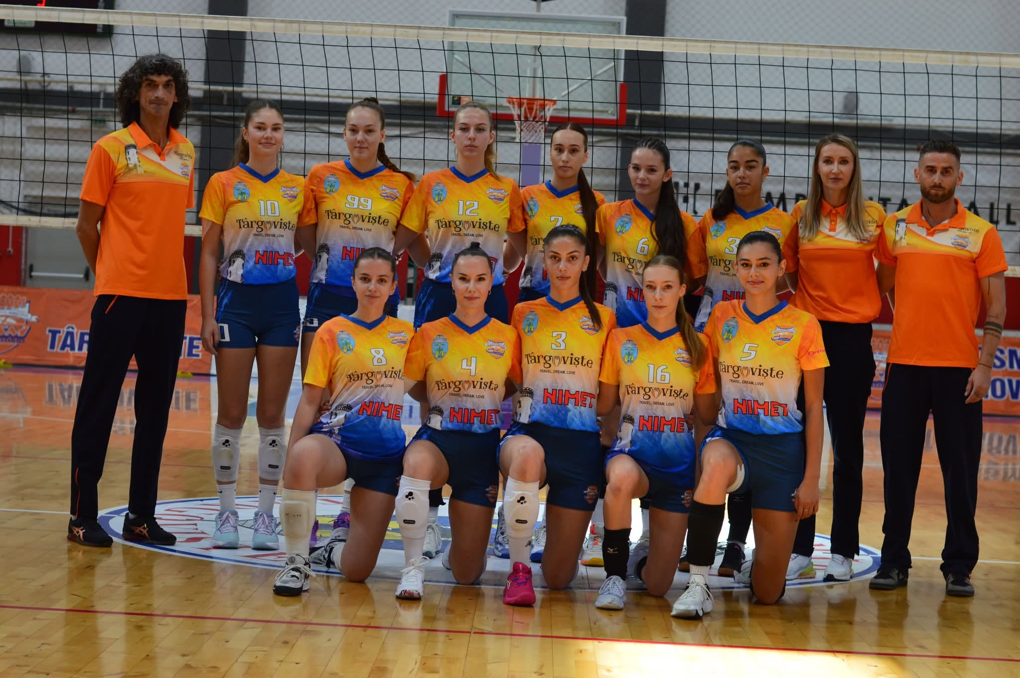 You are currently viewing Voleibalistele de la CSM Târgoviște vrea sa continue seria victoriilor în campionat! Mâine, confruntare cu CSU Galați