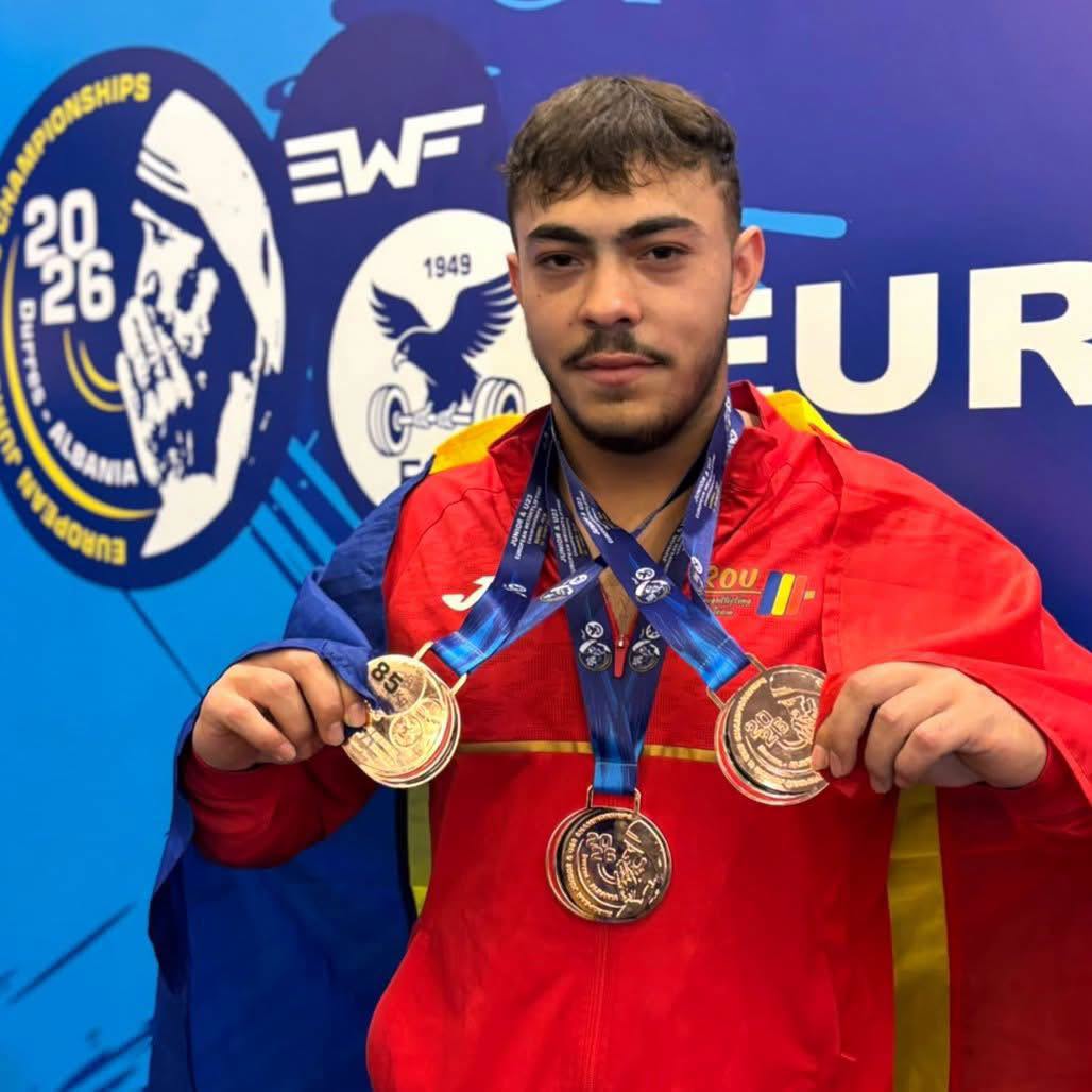You are currently viewing Triplă de bronz pentru România! Mihăiță Tănăsoiu urcă de trei ori pe podiumul Campionatelor Europene de Haltere U23