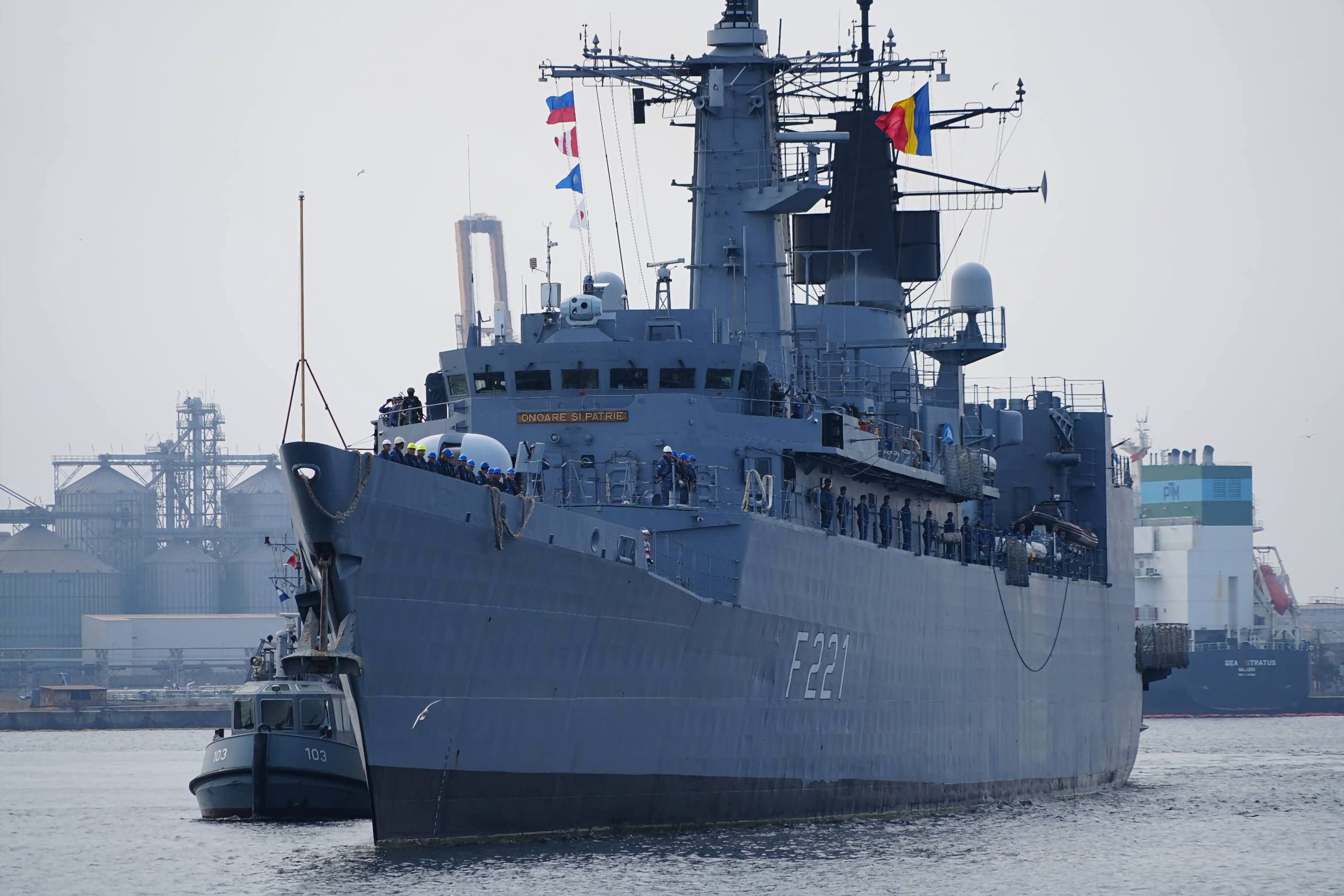 You are currently viewing Fregata „Regele Ferdinand” – 221 a revenit după participarea la Operația NATO SEA GUARDIAN din Marea Mediterană