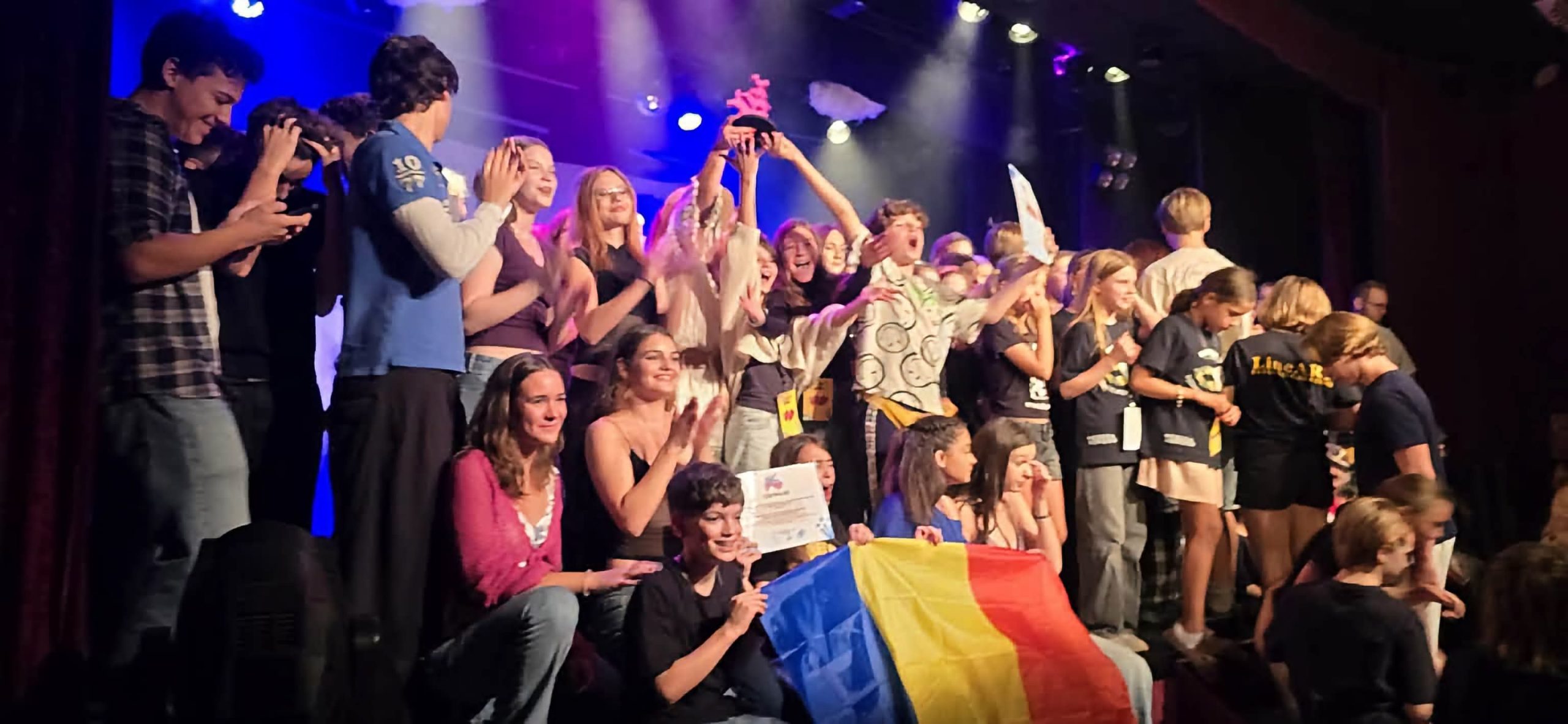 You are currently viewing Tinerii artiști ai Victory of Art au câștigat Marele Trofeu al Festivalului Internațional de Teatru „Future for Kids” 2026