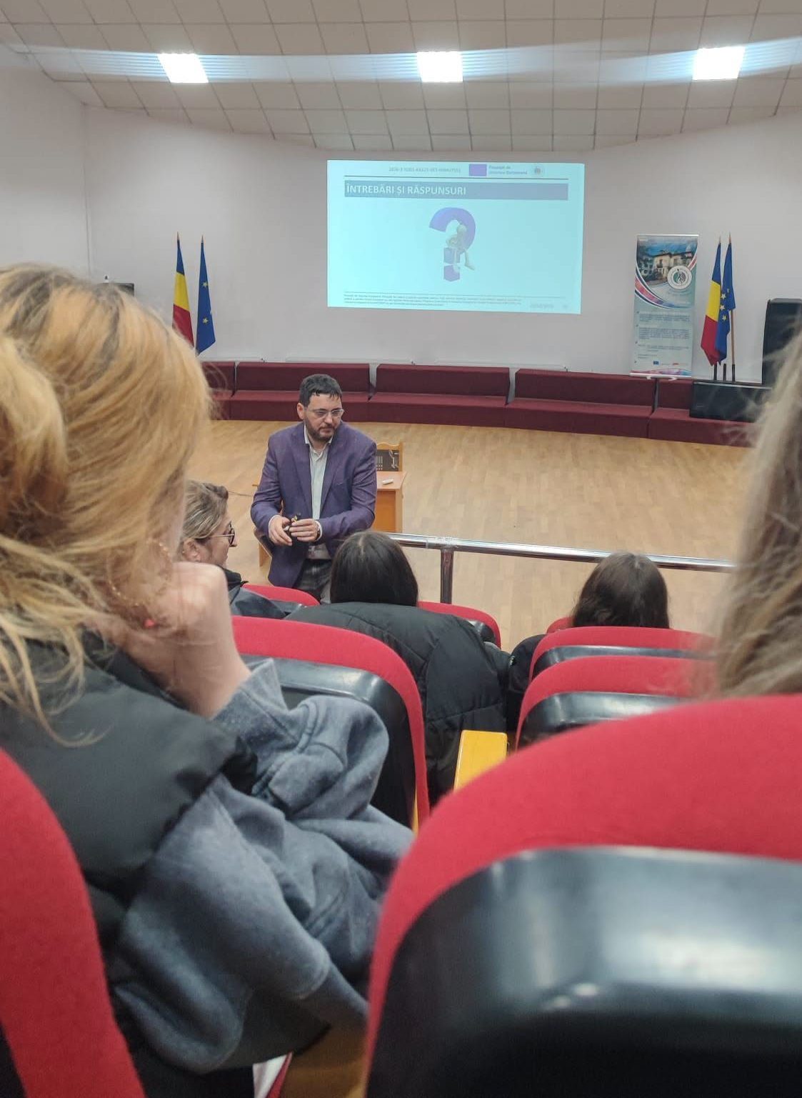 You are currently viewing De la muzică digitală la proiectare 3D. Elevii Liceului de Arte „Bălașa Doamna” din Târgoviște vor studia în Spania prin Erasmus+