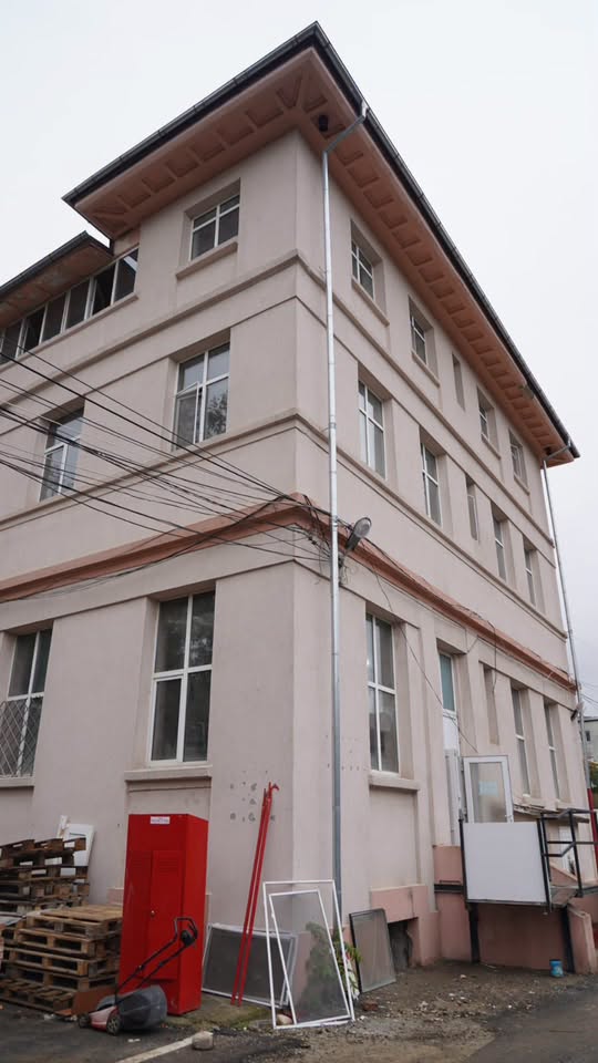 You are currently viewing  Investiție de peste 32 de milioane de lei la Secția de Boli Infecțioase din Târgoviște. Lucrările de reabilitare sunt în plină desfășurare