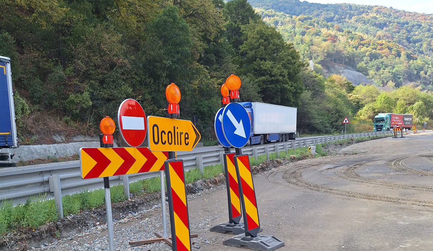 You are currently viewing Trafic deviat marți la Cândești Deal. Lucrări de asfaltare pe DJ 702L, în zona Pod Agripina